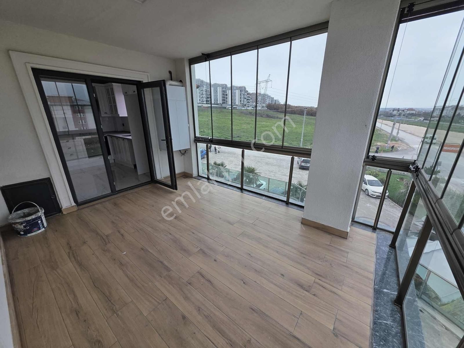 Kayapa Cadde Cepheli 2. Kat Cam Balkonlu Daire - Görsel 2