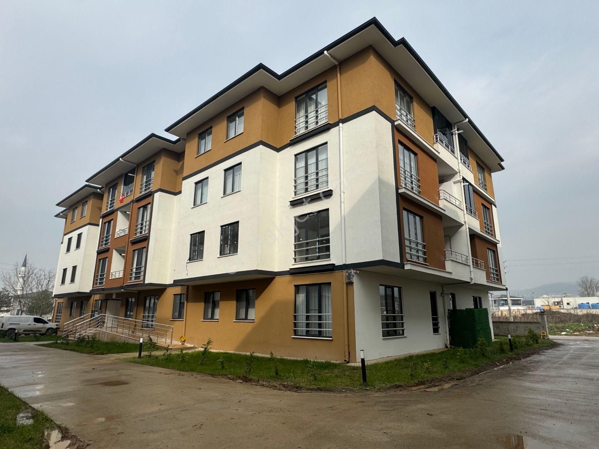 Atakent Sitesi'nde 3+1 150 M2 Satılık Daire