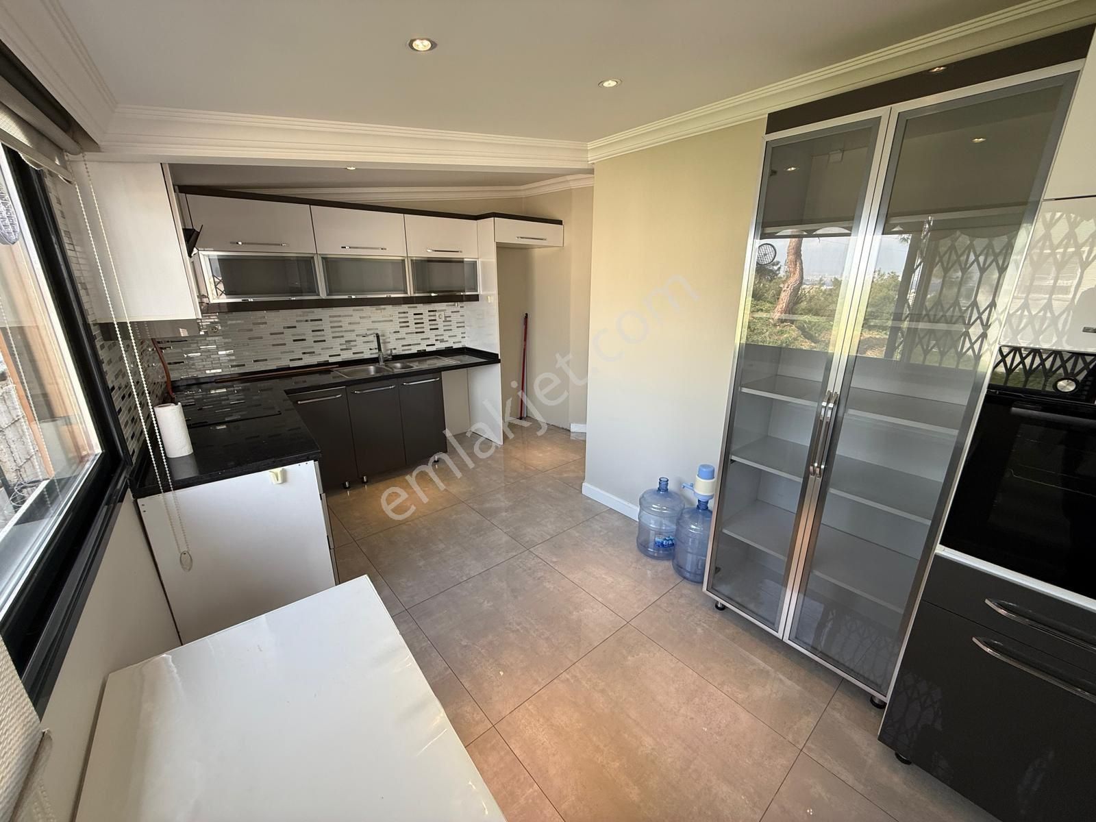 Balçova'da Deniz Ve Orman Manzaralı 3+1 Dubleks Daire 9 Yıllık - Görsel 2