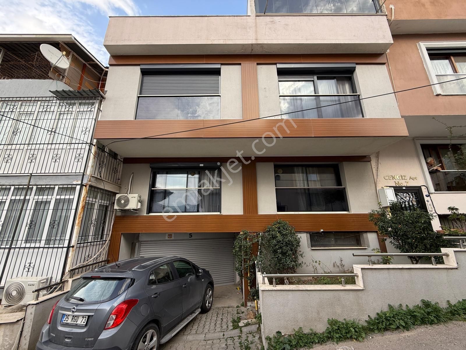 Balçova'da Deniz Ve Orman Manzaralı 3+1 Dubleks Daire 9 Yıllık - Görsel 35