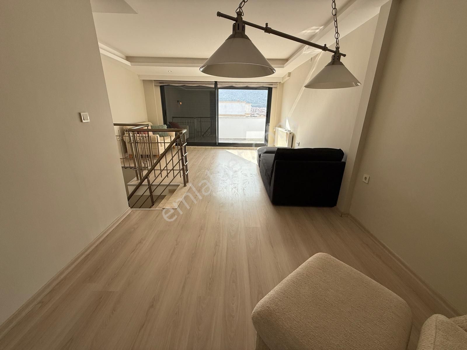 Balçova'da Deniz Ve Orman Manzaralı 3+1 Dubleks Daire 9 Yıllık - Görsel 19