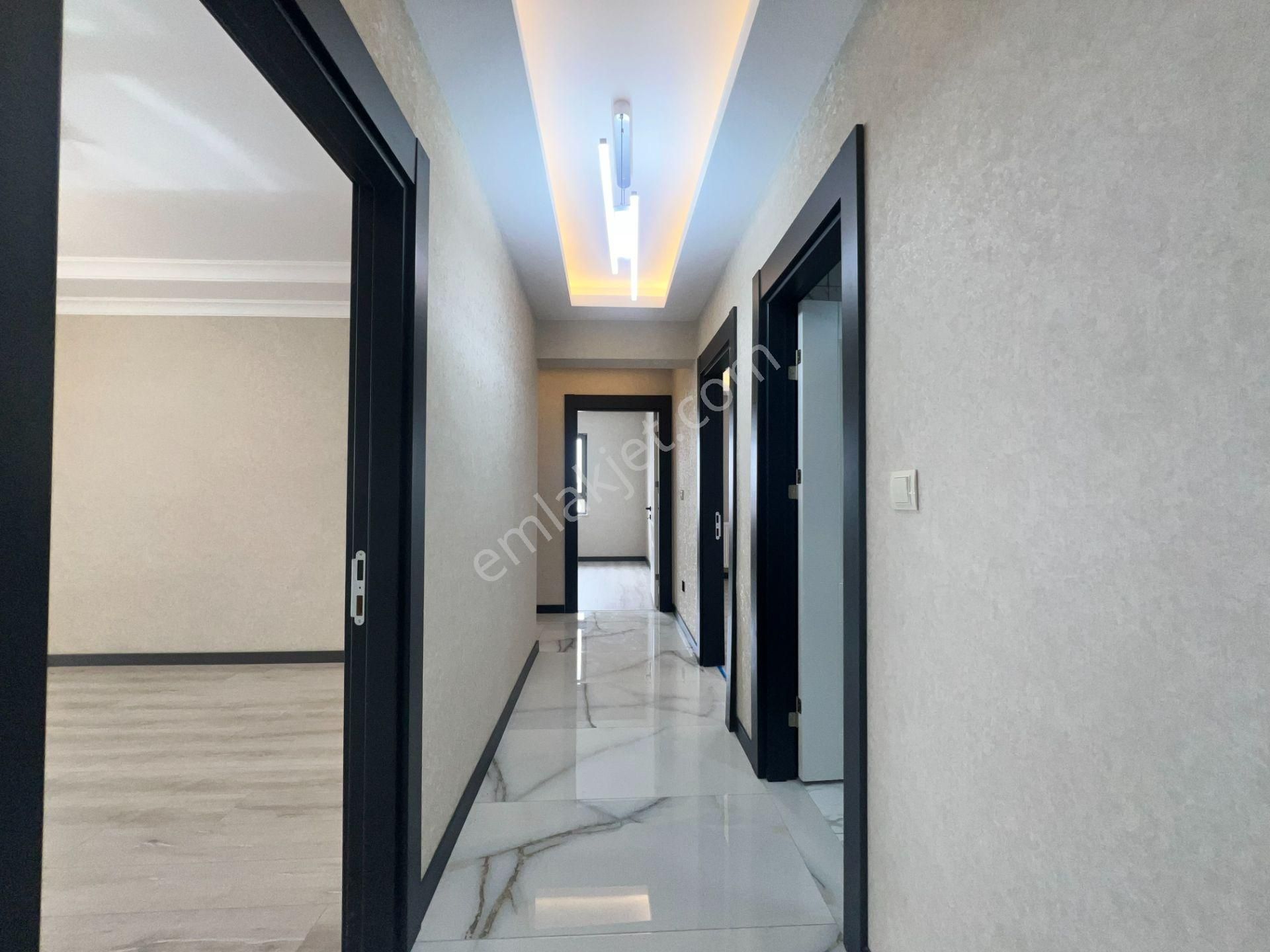 Pursaklar Ufuk Kılıç Emlak'tan Fırsat " 4+1 Ultra Lüx Sitede Şık Daire - Görsel 27