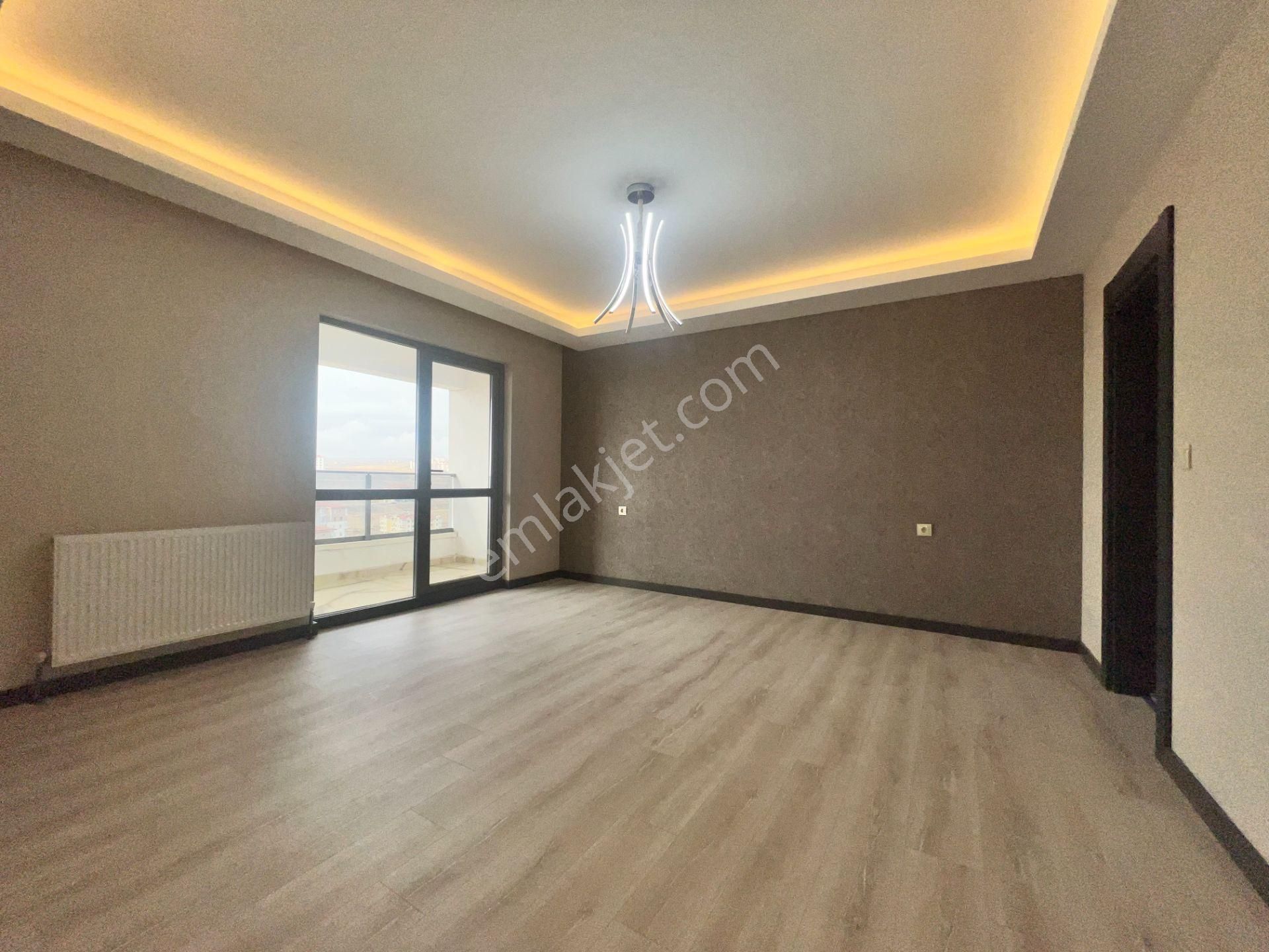 Pursaklar Ufuk Kılıç Emlak'tan Fırsat " 4+1 Ultra Lüx Sitede Şık Daire - Görsel 19