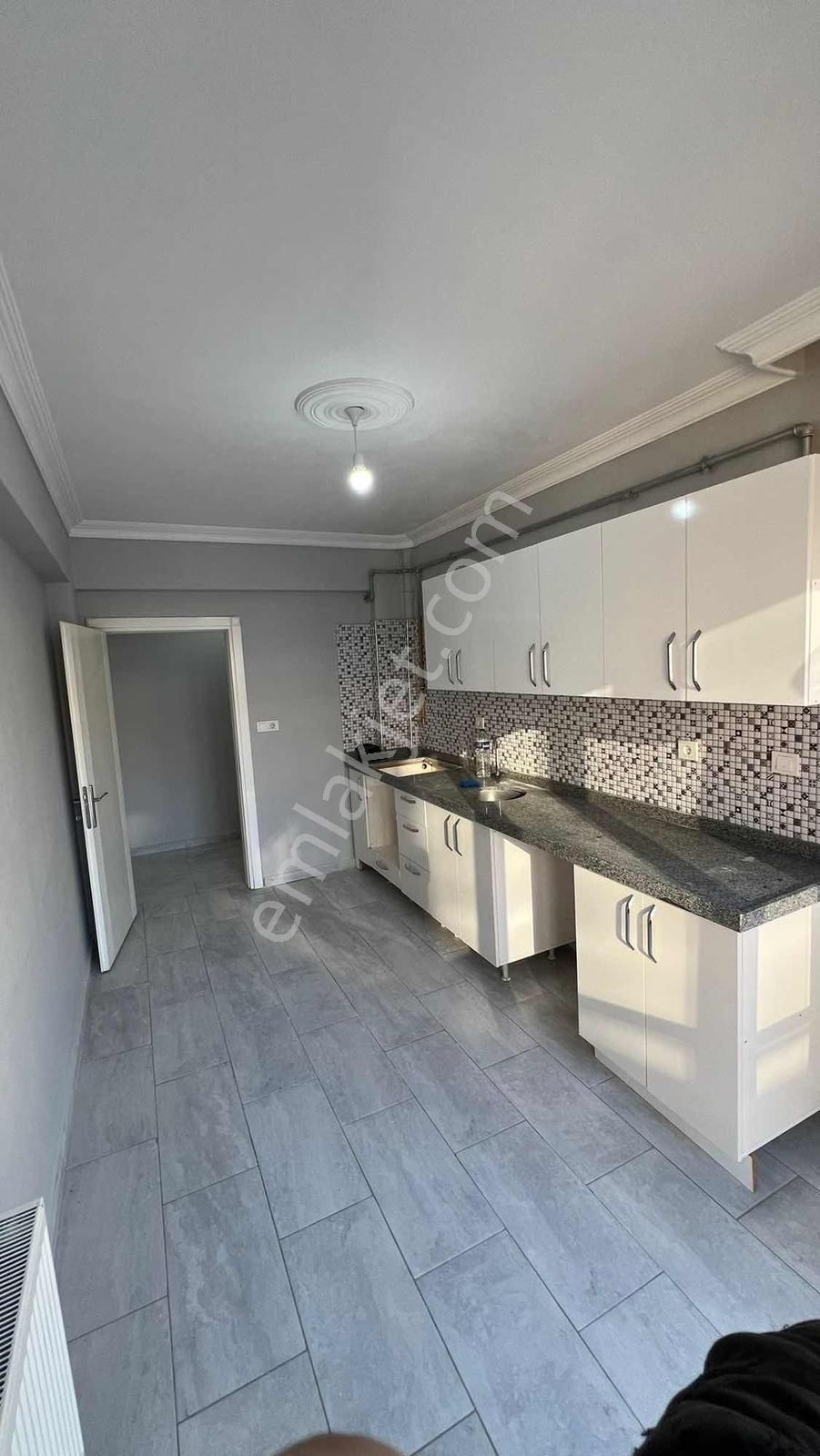 Bera Gayrımenkul'den Cumhuriyet Mh. Satılık Ara Kat - Görsel 10