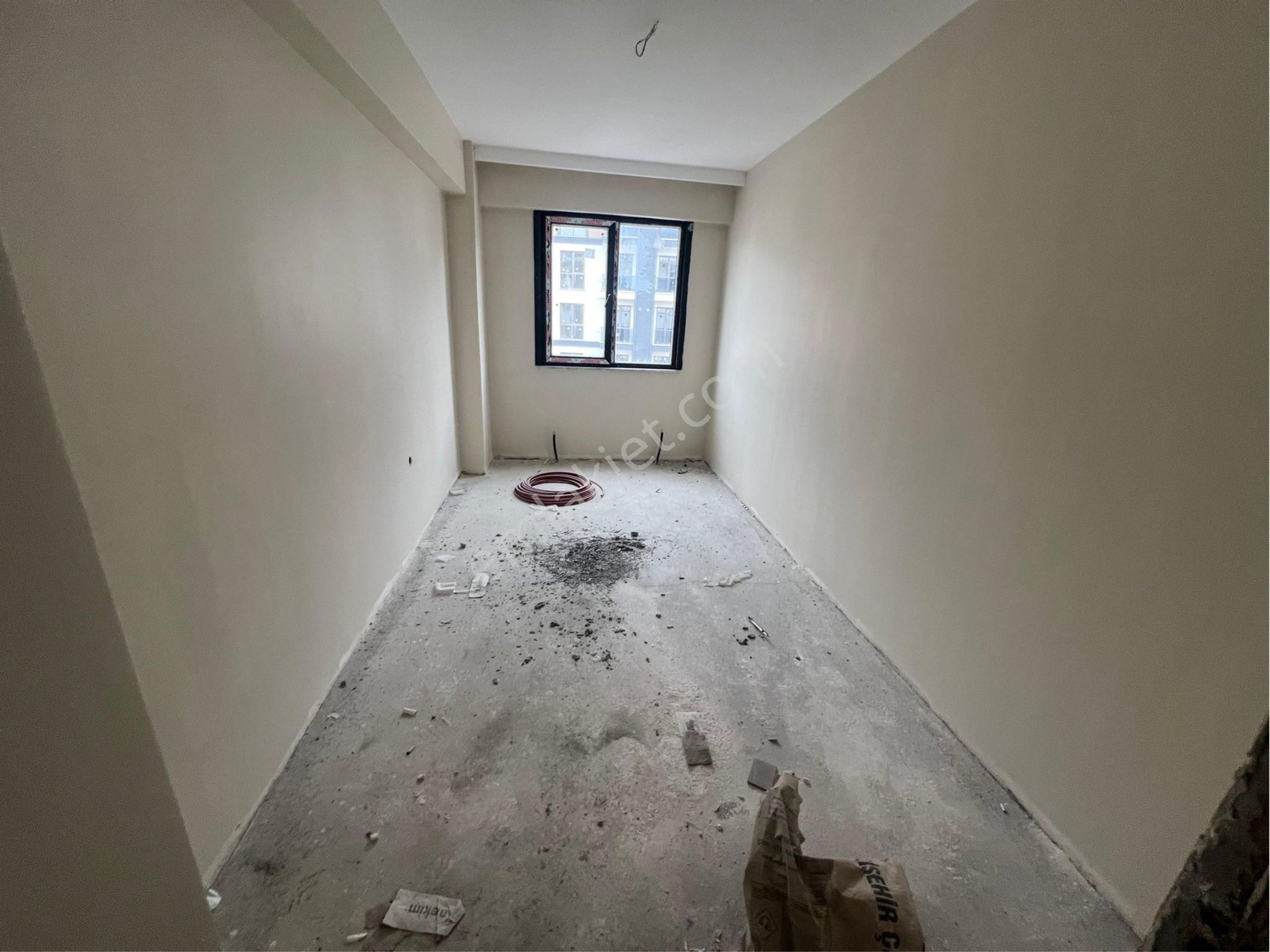 Sultan Beylide Ferah Balkonlu Kapalı Otparklı 3+1 Satılık Daire - Görsel 3