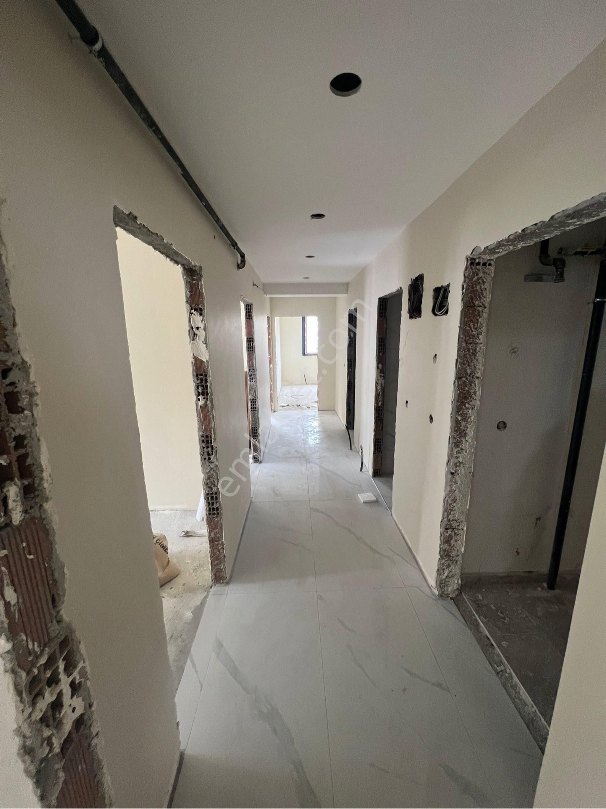 Sultan Beylide Ferah Balkonlu Kapalı Otparklı 3+1 Satılık Daire - Görsel 25