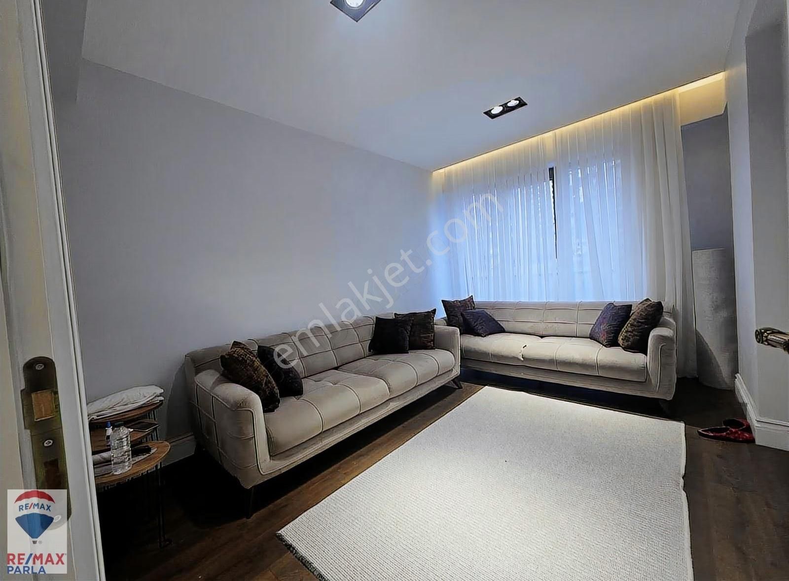 Blue Sky Sitesinin Havuz Ve Deniz Manzaralı En Lüks Dairesi - Görsel 27