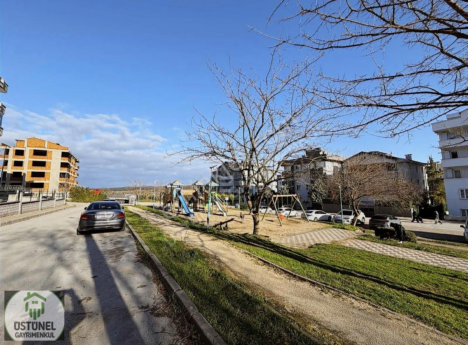 Üstünel'den Aile Binasında Önü Açık Ferah Eşyalı Kiralık Daire - Görsel 24