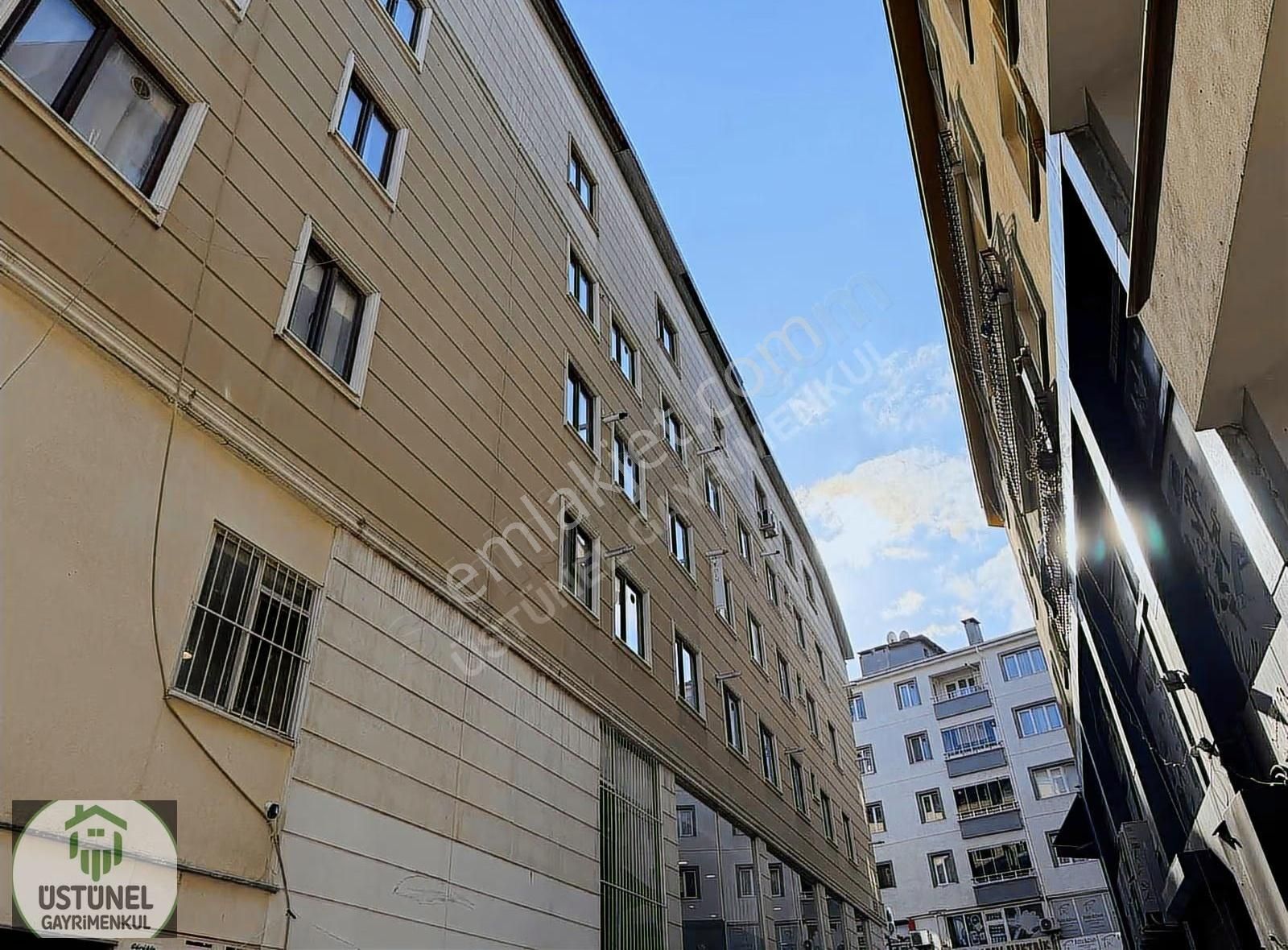 Üstünelden Merkezde |geniş Ayrı Mutfaklı| Lüks 2+1 Kiralık Daire