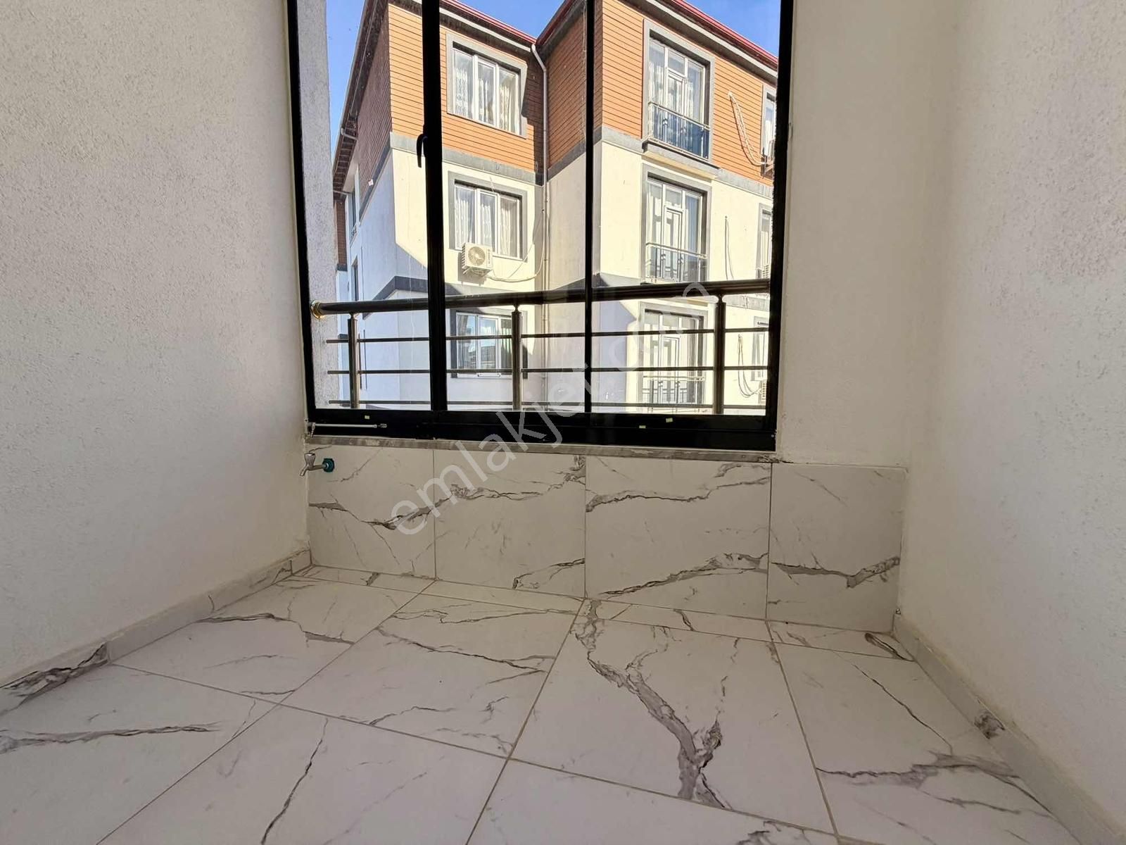 Altınşehir Mahallesi 3+1 Eşyalı Kiralık Daire - Görsel 24