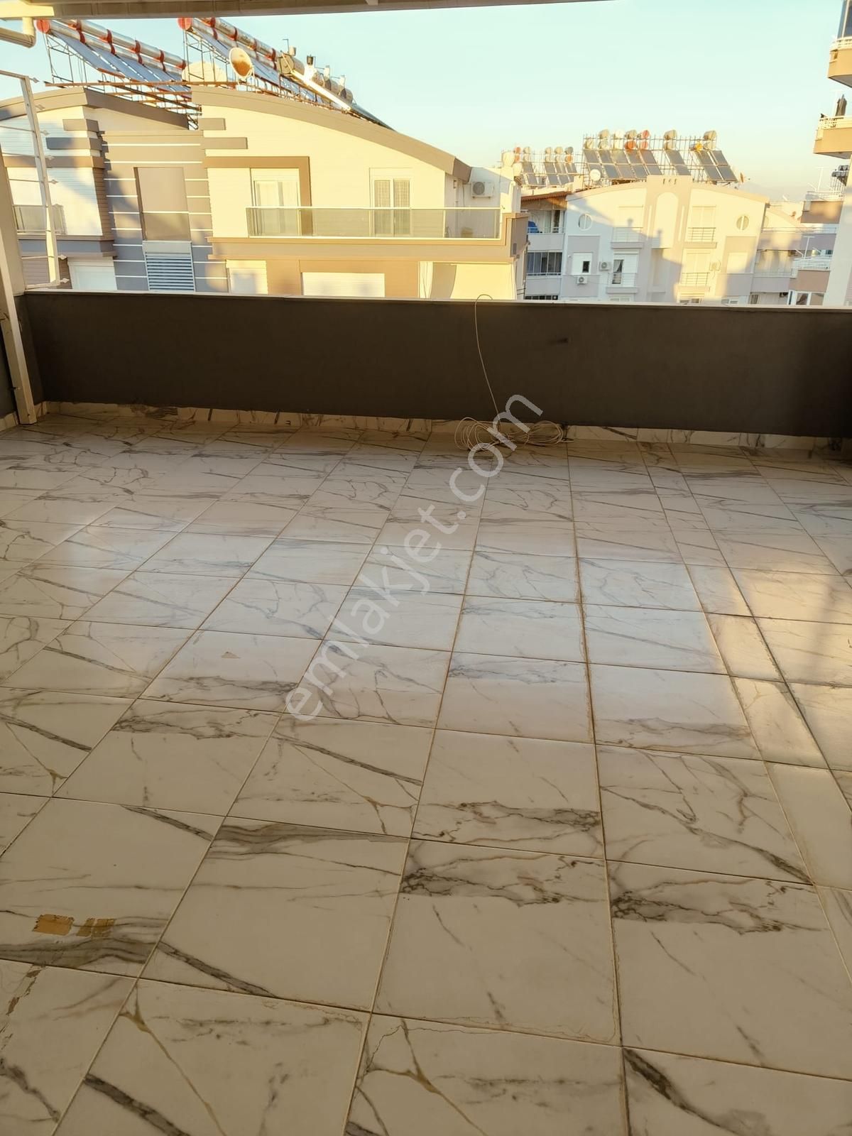 Denize Yürüme Mesafesinde 5+1 Satılık Daire Yabancı Satışa Uygun - Görsel 19
