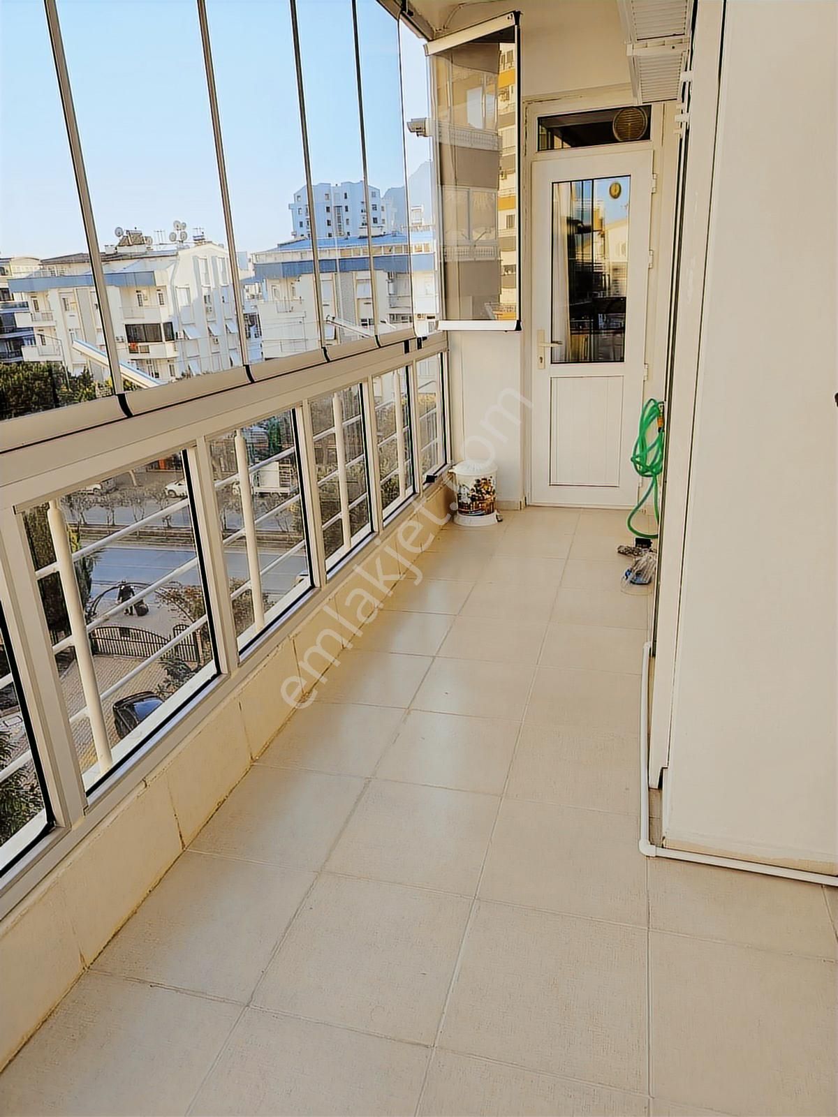 Denize Yürüme Mesafesinde 5+1 Satılık Daire Yabancı Satışa Uygun - Görsel 23
