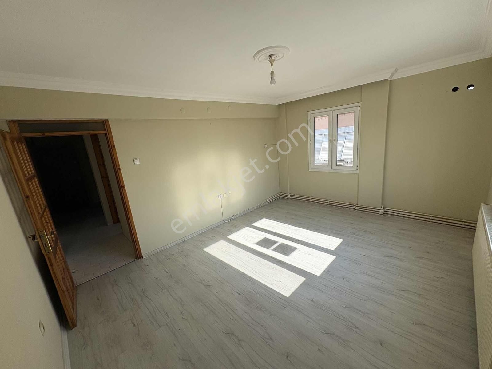 Buca İşçi Evleri Barış Mah.de Satılık 2+1 D.gazlı Daire - Görsel 6