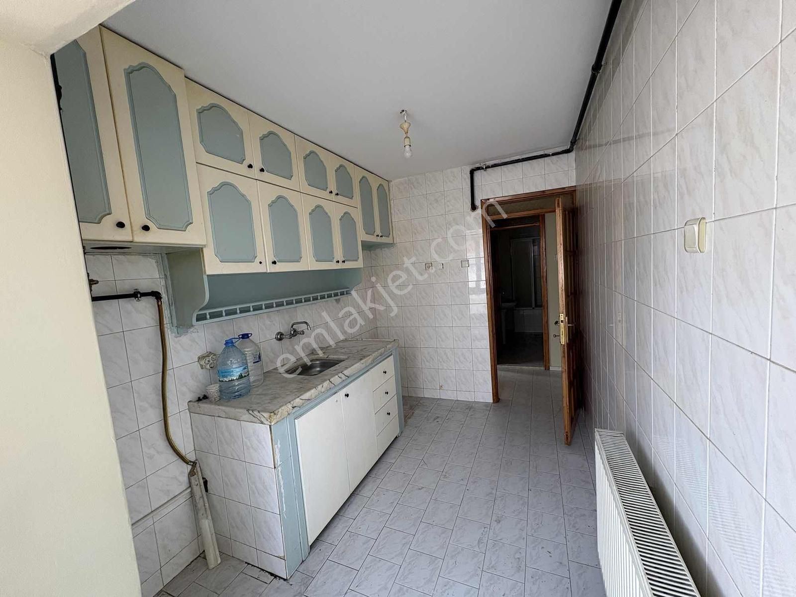 Buca İşçi Evleri Barış Mah.de Satılık 2+1 D.gazlı Daire - Görsel 2