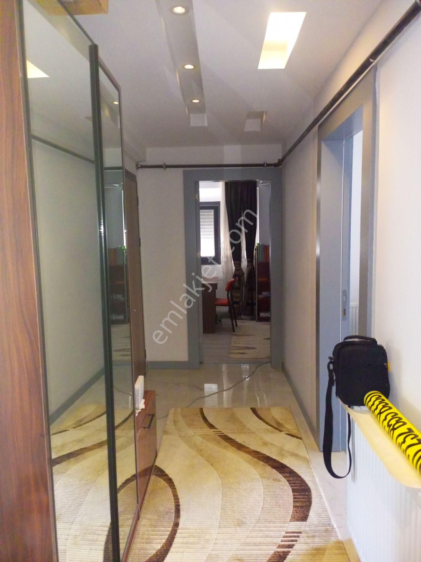 Torbalı Emlak'tan Muratbey Mah.izbana Yakın 85m2 2+1 D.gazlı Lüx Dairemiz Satılık - Görsel 13