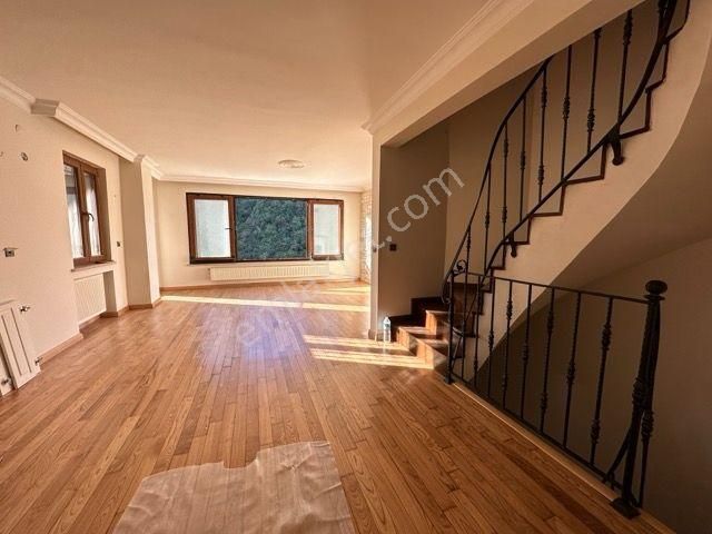 Zekeriyaköy Site İçerisinde 4+2 Manzaralı Satılık Villa - Görsel 8