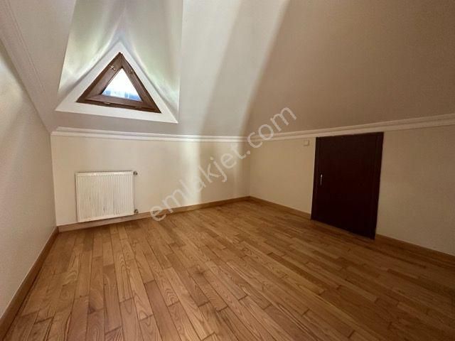 Zekeriyaköy Site İçerisinde 4+2 Manzaralı Satılık Villa - Görsel 2