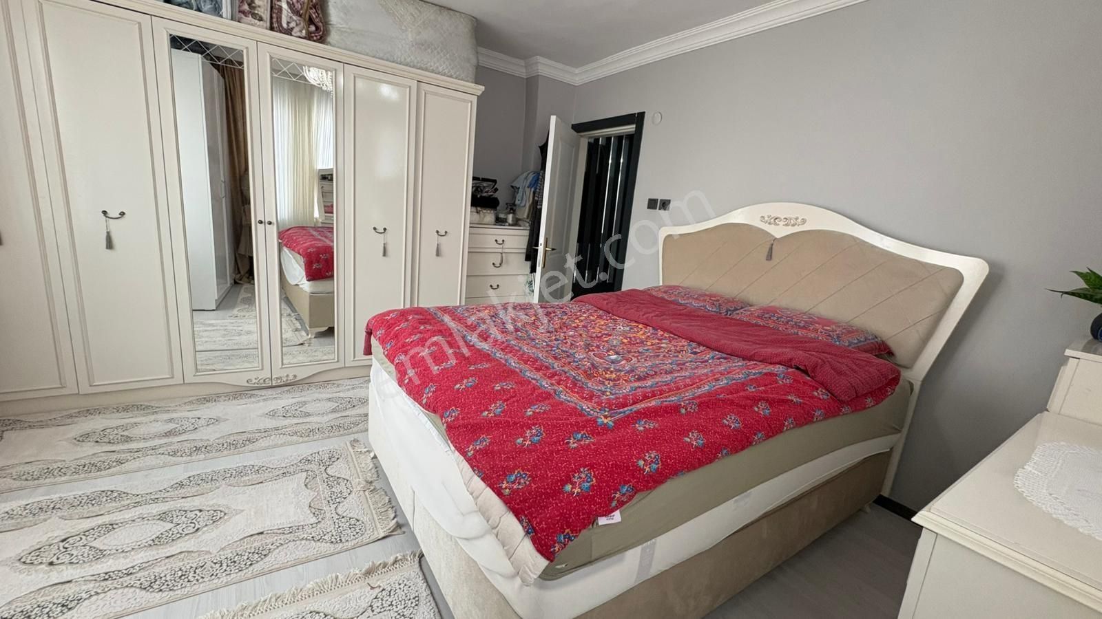 Söğütlüçeşme'de Full Tadilatlı Geniş 3+1 Satılık Daire - Görsel 21