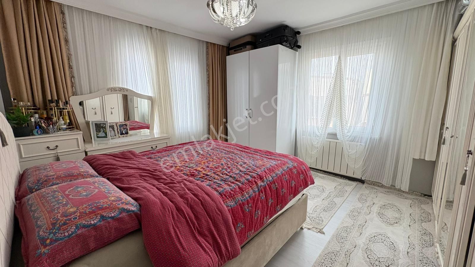 Söğütlüçeşme'de Full Tadilatlı Geniş 3+1 Satılık Daire - Görsel 32