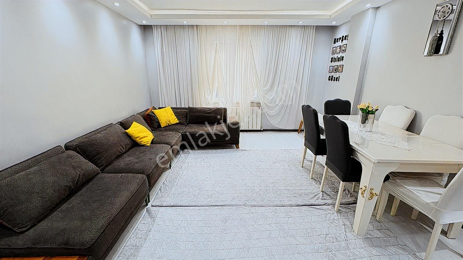 Söğütlüçeşme'de Full Tadilatlı Geniş 3+1 Satılık Daire - Görsel 17