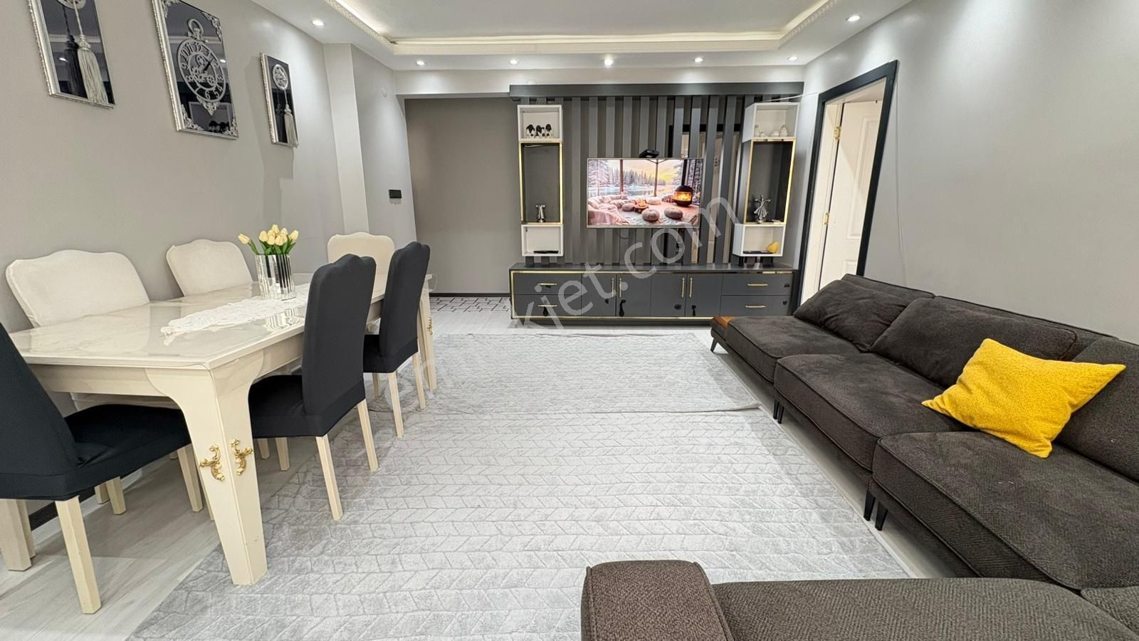 Söğütlüçeşme'de Full Tadilatlı Geniş 3+1 Satılık Daire - Görsel 27