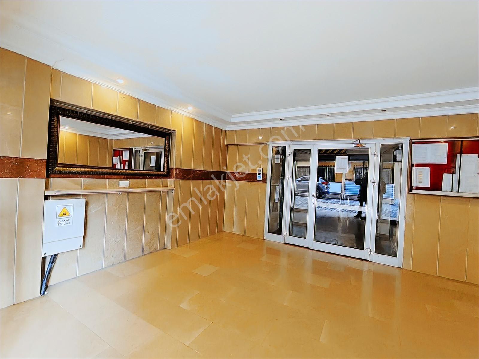 Çekmeköy Çınar Evleri Sitesi Boş 3+1 Satılık Daire - Görsel 11