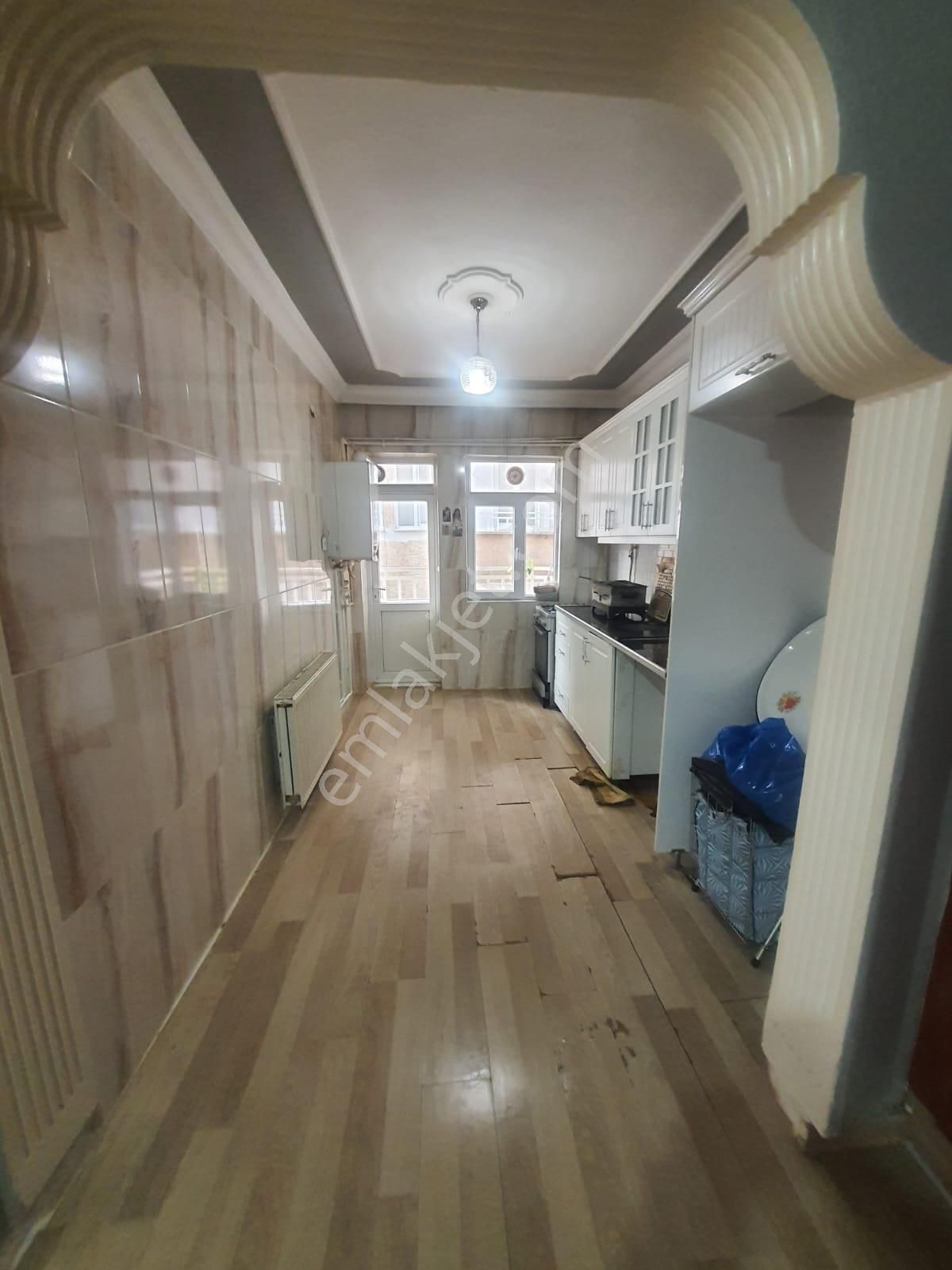 İncom Line Gayrimenkulden Çamlıcada 3+1 Kiralık Dairemiz - Görsel 3