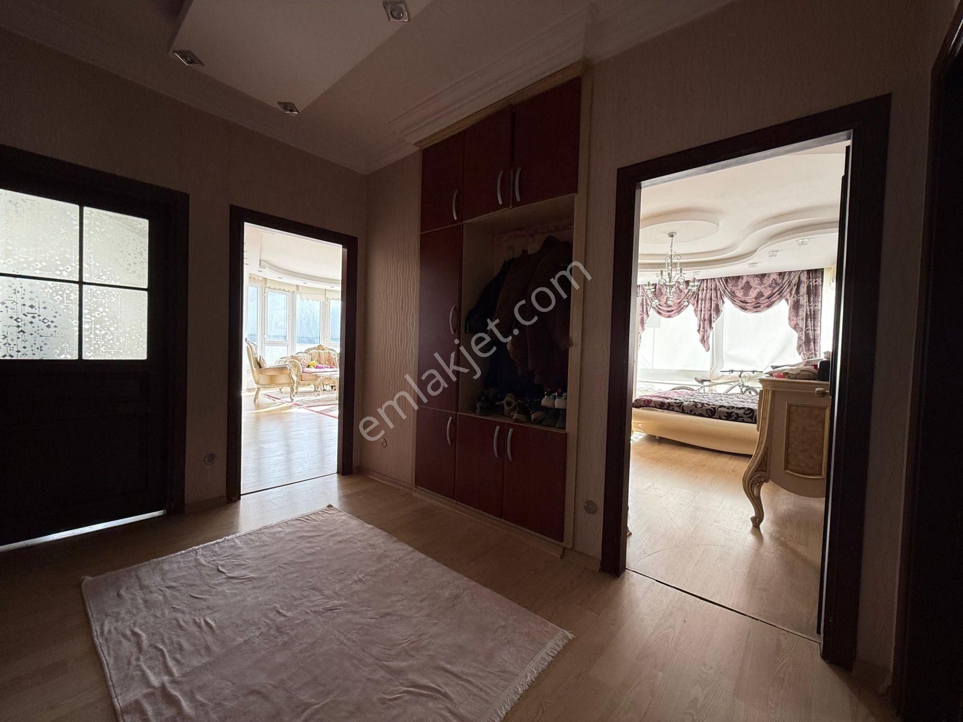 Mersin Yenişehirde Sahil Manzaralı Satılık 3+1 Daire - Görsel 2