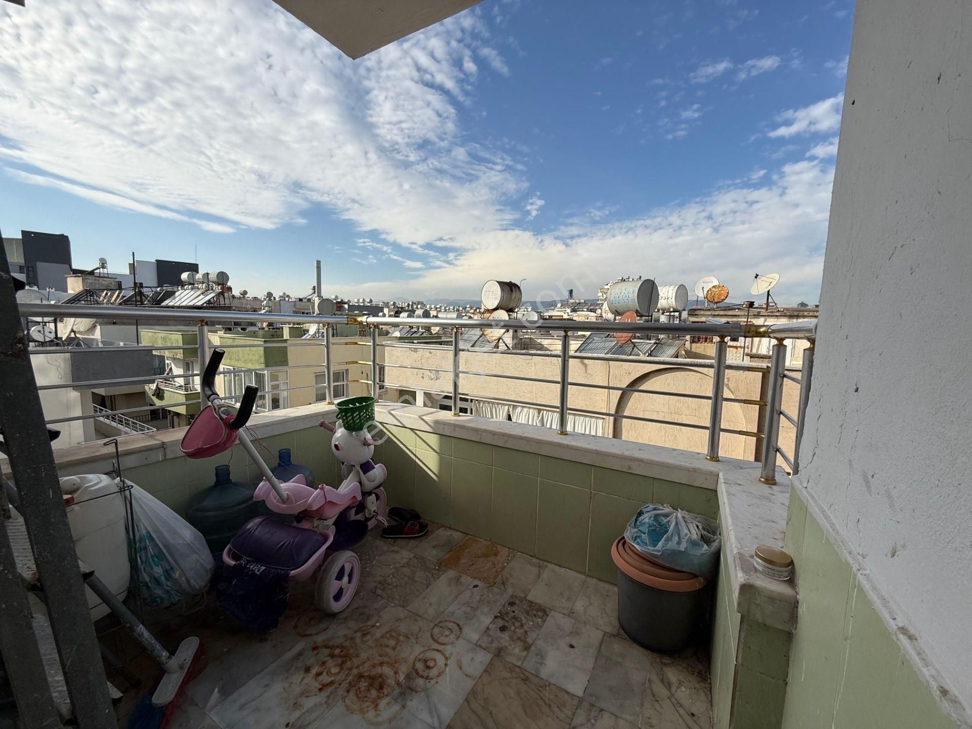 Mersin Yenişehirde Sahil Manzaralı Satılık 3+1 Daire - Görsel 22