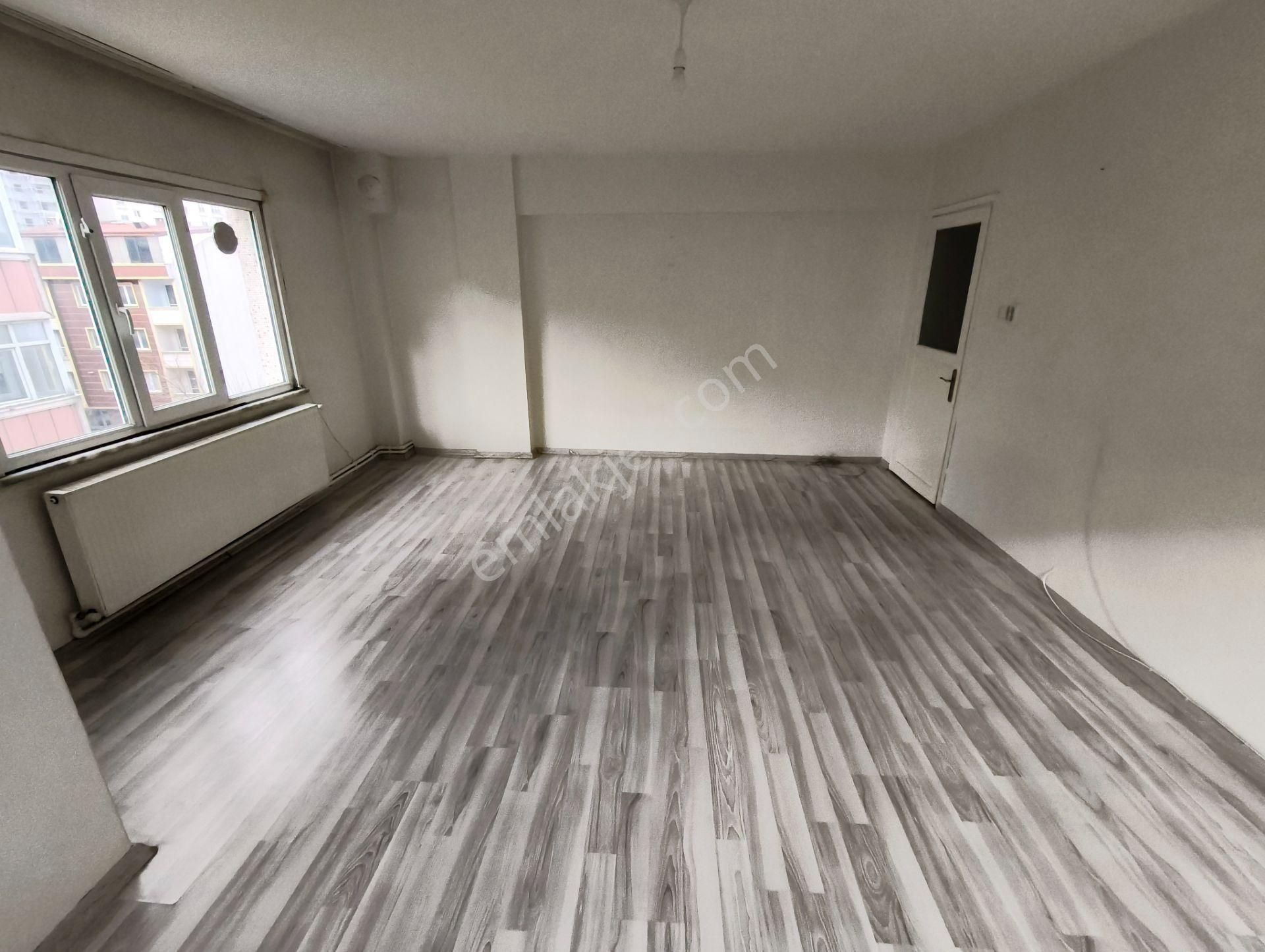 Balcıoğlundan G.o.paşa Ordu Cad. Üzerinde Kiralık Asansörlü Ara Kat Daire - Görsel 4
