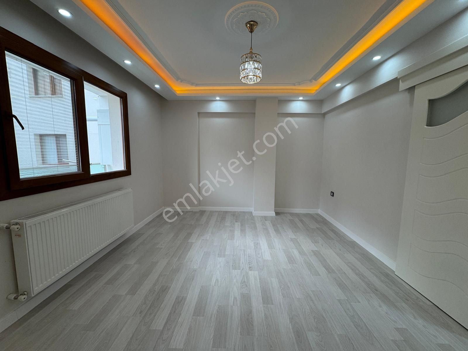 Zeki Emlak'tan Muradiye'de 3+1 Arakat Çift Cephe Satılık Lüks D. - Görsel 15