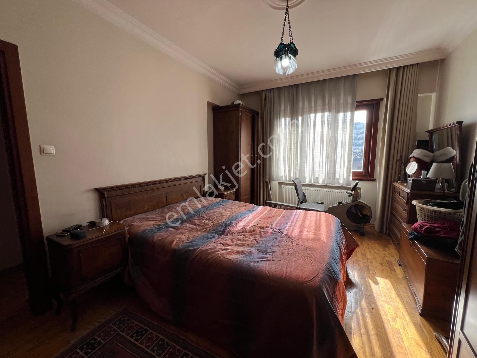 Acıbadem Akasya Avm'ye Komşu Gül Evler Sitesinde 3+1 123 M² Net - Görsel 13