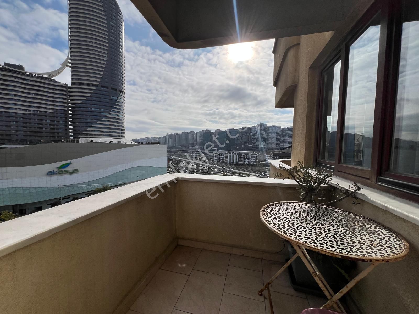 Acıbadem Akasya Avm'ye Komşu Gül Evler Sitesinde 3+1 123 M² Net - Görsel 25