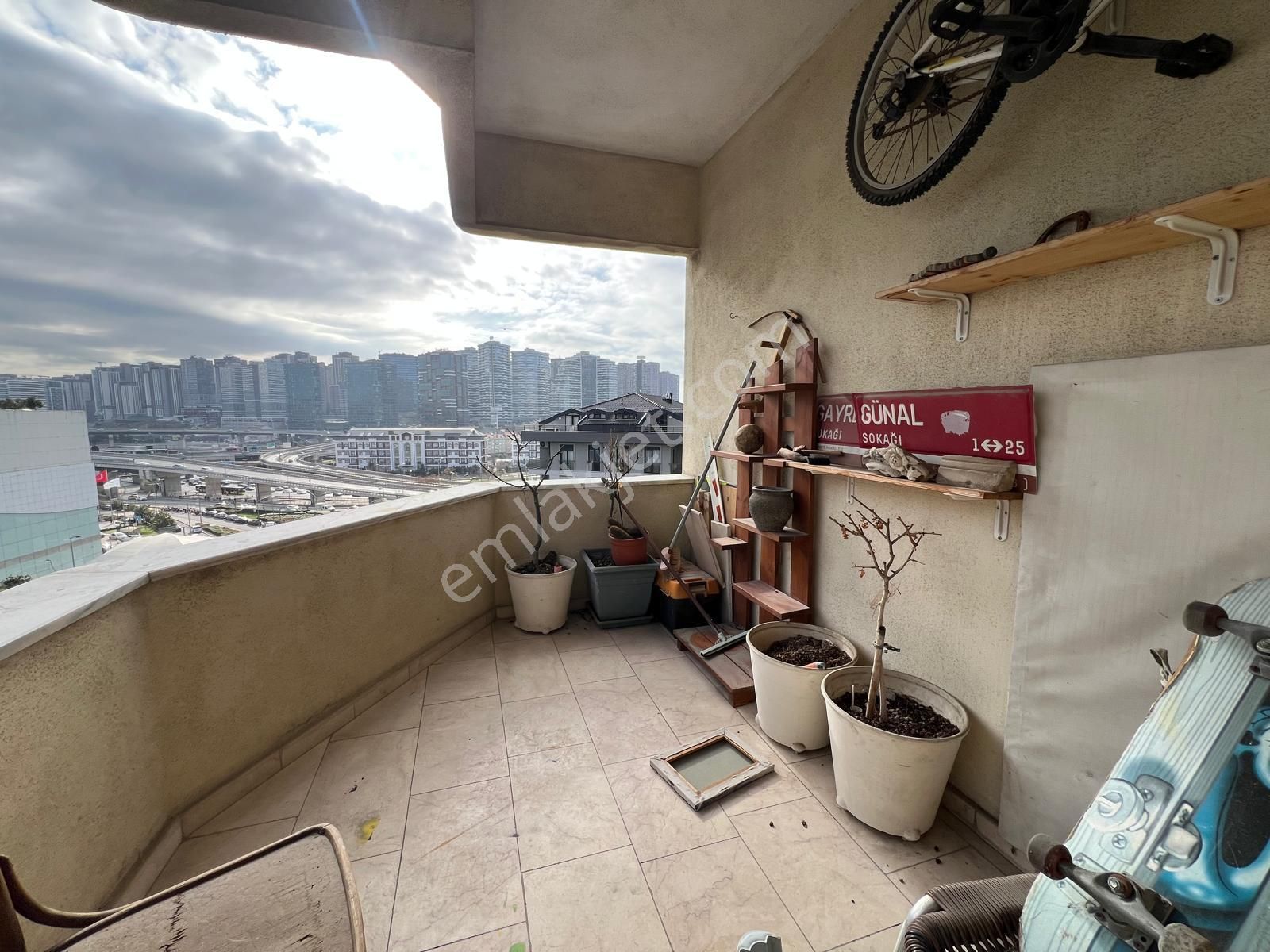 Acıbadem Akasya Avm'ye Komşu Gül Evler Sitesinde 3+1 123 M² Net - Görsel 7