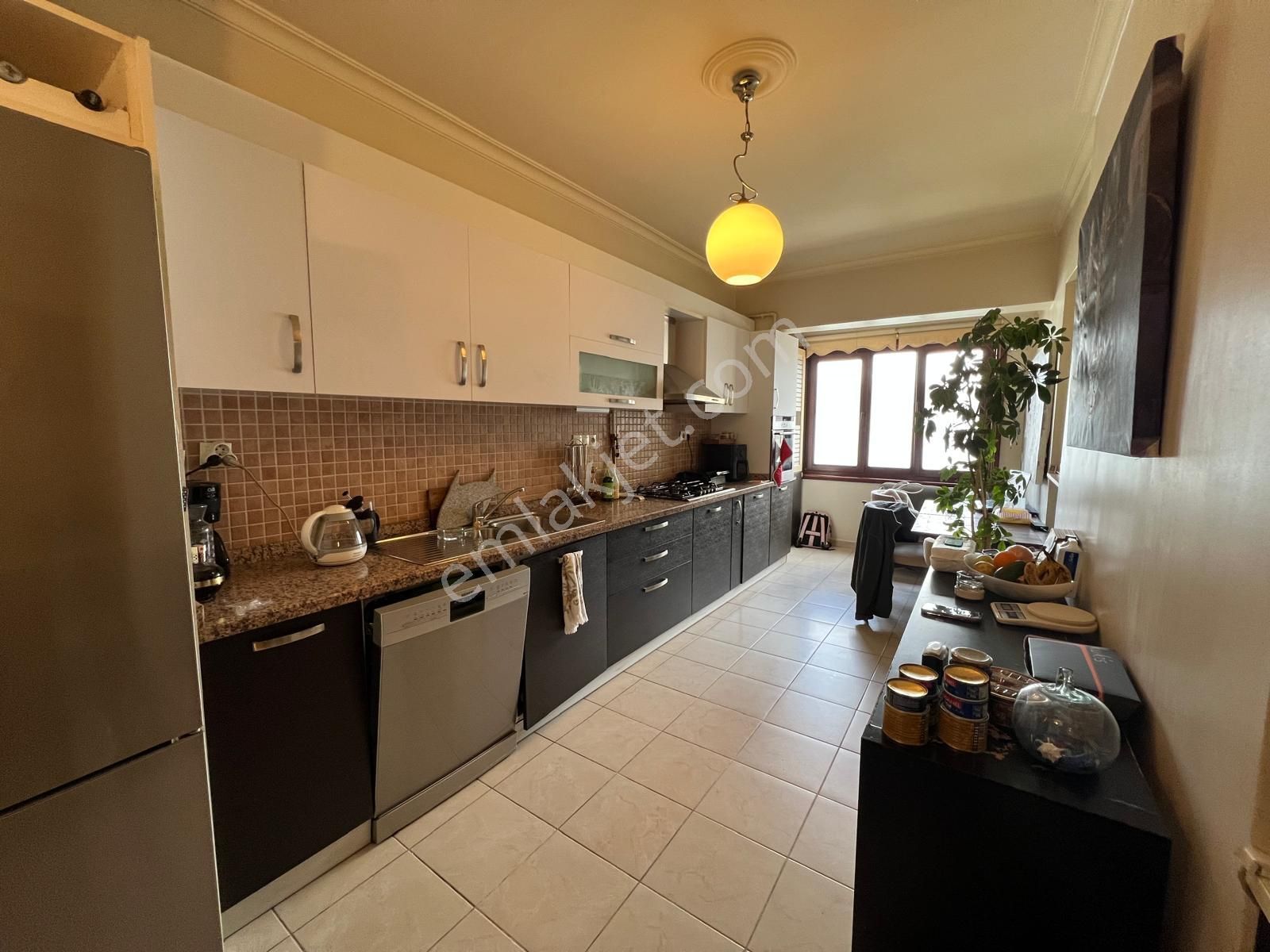 Acıbadem Akasya Avm'ye Komşu Gül Evler Sitesinde 3+1 123 M² Net - Görsel 9