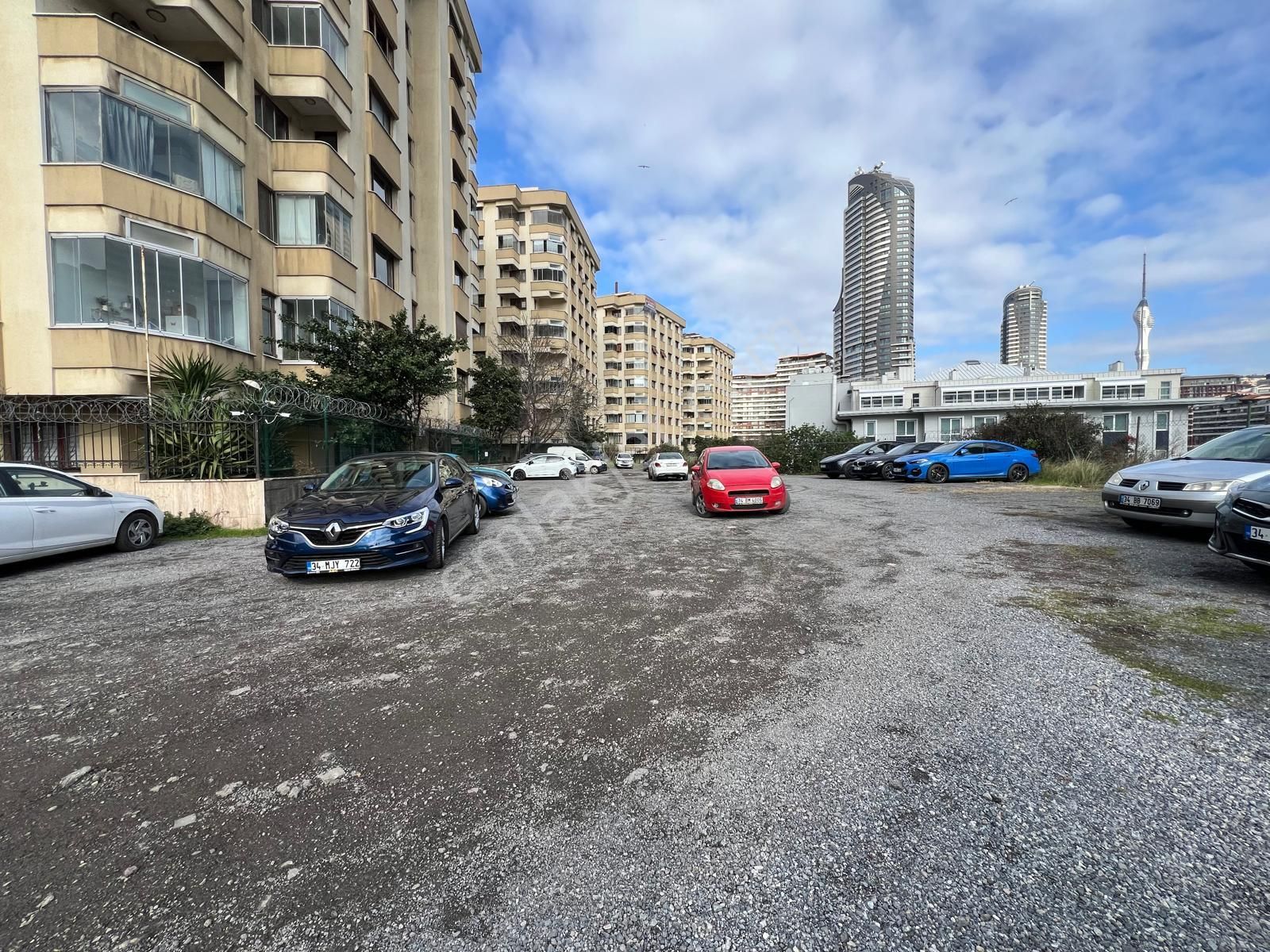 Acıbadem Akasya Avm'ye Komşu Gül Evler Sitesinde 3+1 123 M² Net - Görsel 31