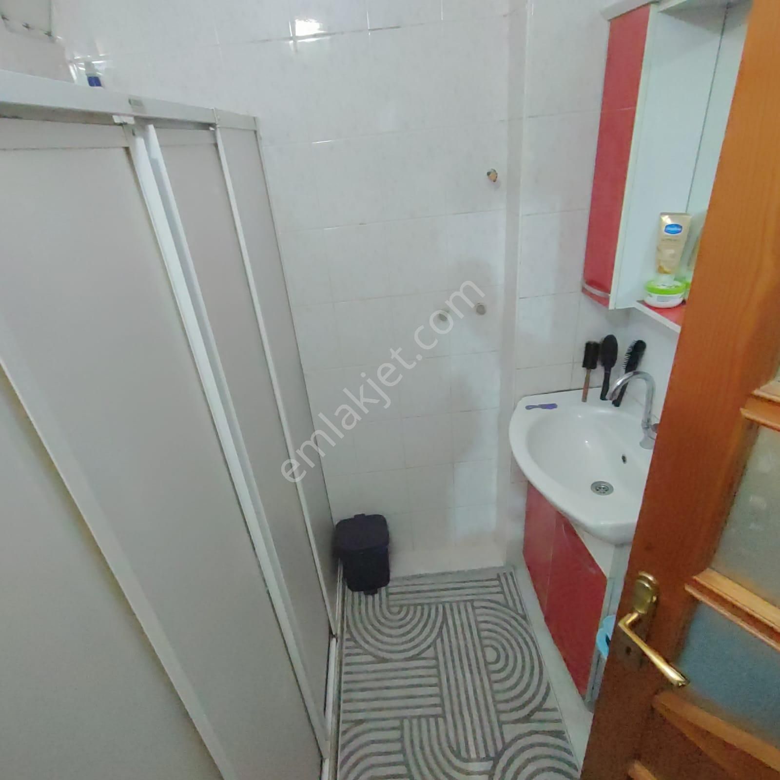 Üç Kardeşlr. Yunusemre Mh Satlık Daire 1.kat 2+1 100m² Masrafsız - Görsel 15