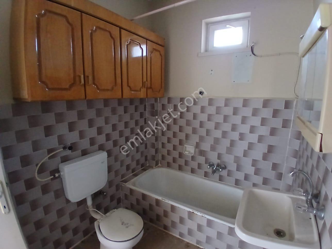 Akçay Emlak'tan Akşehir Tipi Mahallesinde Müstakil Tadında Doğalgazlı Kiralık 3+1 Daire - Görsel 20