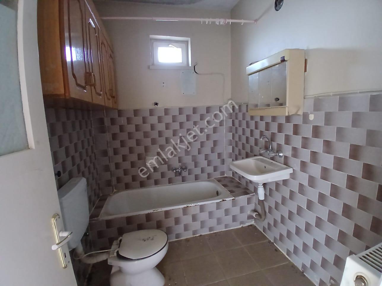 Akçay Emlak'tan Akşehir Tipi Mahallesinde Müstakil Tadında Doğalgazlı Kiralık 3+1 Daire - Görsel 19