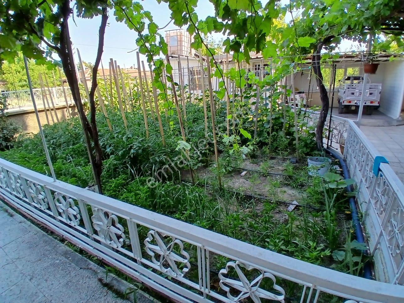 Akçay Emlak'tan Akşehir Tipi Mahallesinde Müstakil Tadında Doğalgazlı Kiralık 3+1 Daire - Görsel 28