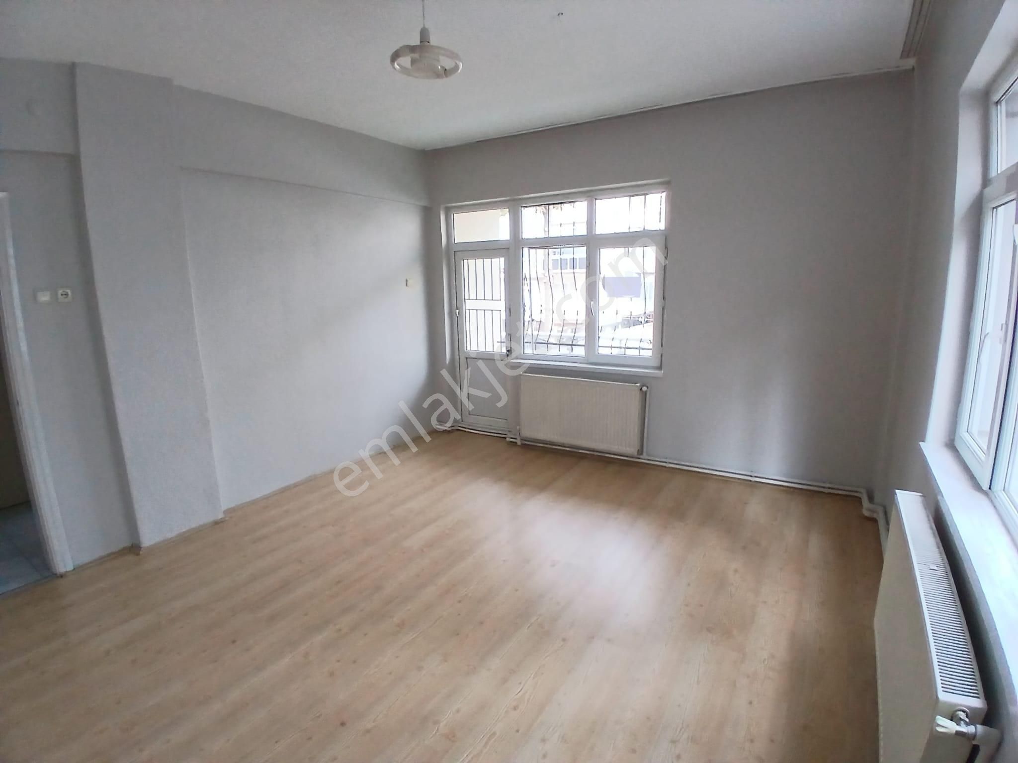 Akçay Emlak'tan Akşehir Altunkalem Mahallesinde Doğalgazlı Birinci Kat Kiralık 3+1 Daire - Görsel 6