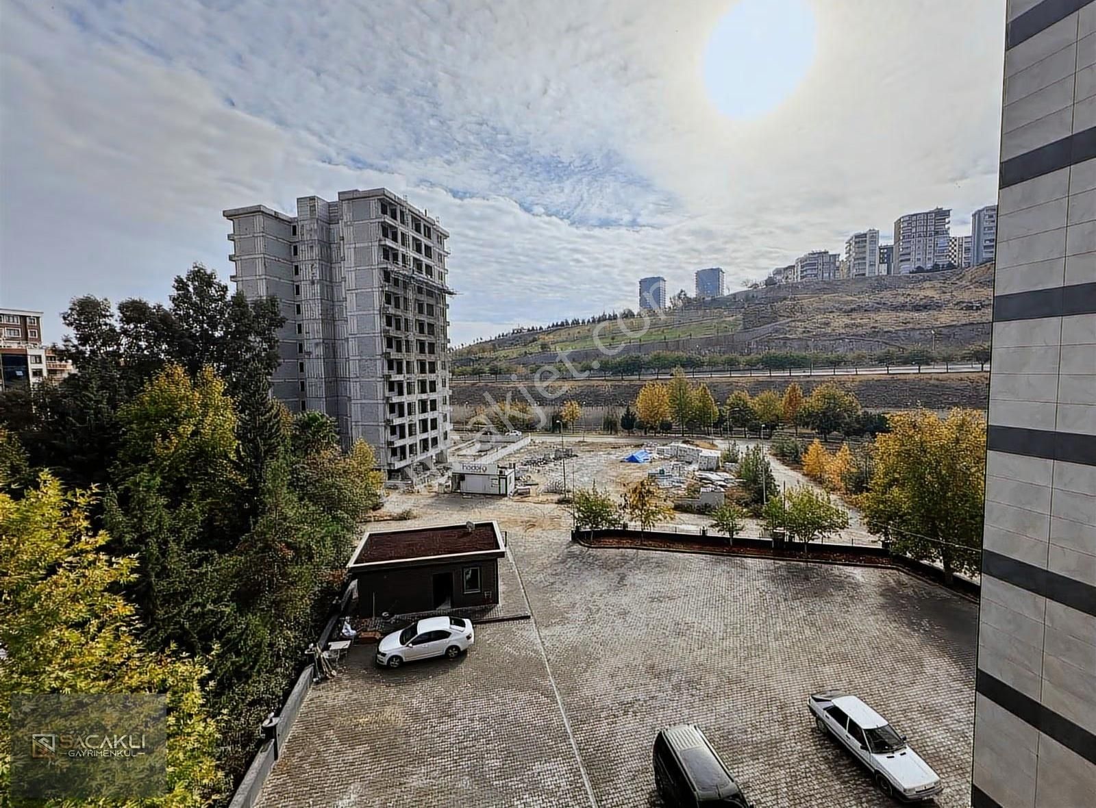 Kadir Saçaklı'dan Merkezi Konumda 1+1 Daire Ful+ful - Görsel 3