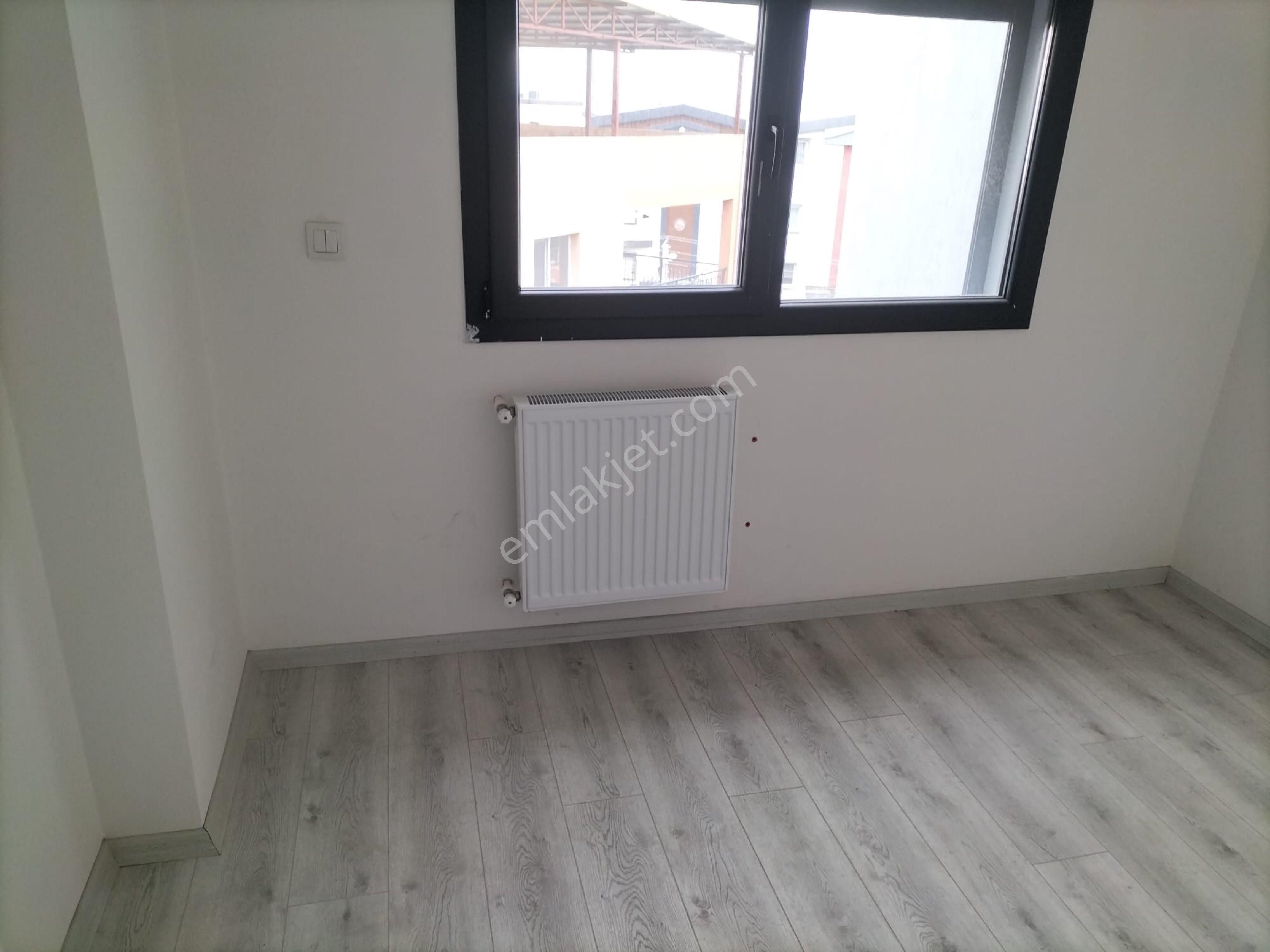 Ayatürk Mahallesi İsmet Sezgin Yakını Kiralık 2+1 - Görsel 4