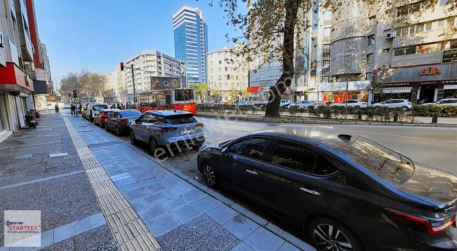 İzmir Çankaya İş Merkezinde Tadilatlı Kiralık Ofis - Görsel 7