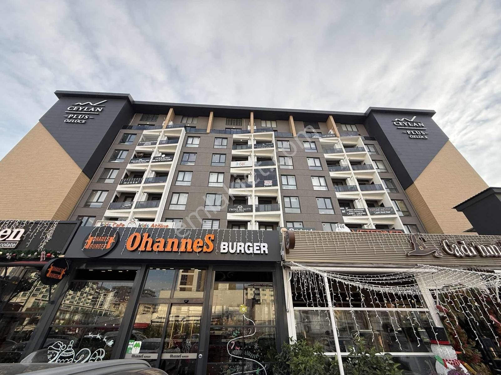 Akramdan Ceylan Plusta Satılık 1+1 Arakat Dublex Loft Daireler