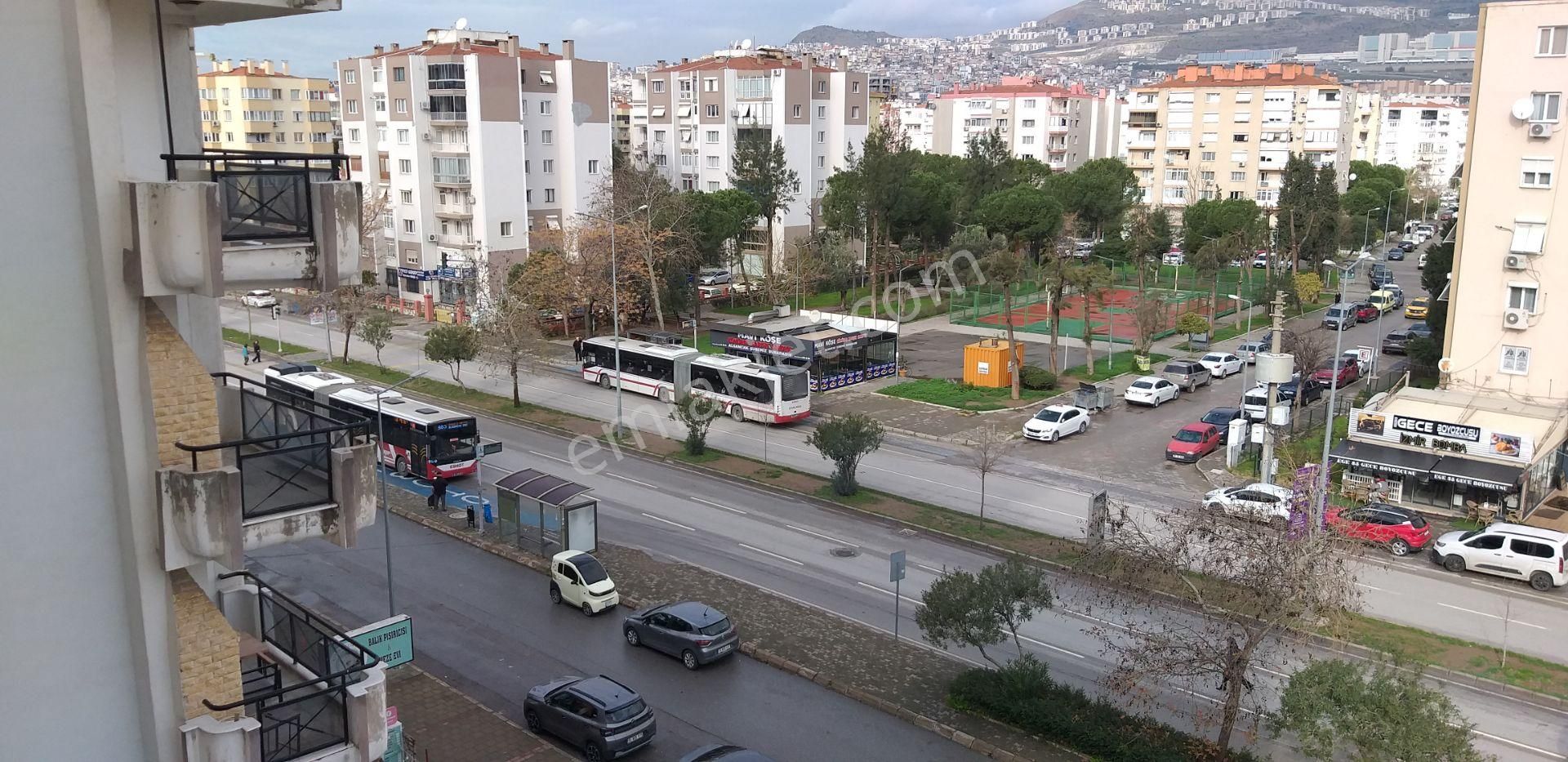 Bayraklı Mansuroğlu Mah. Çamkıran Durağının Karşısında Satılık Komple Kılasik Daire (yatırımlık) - Görsel 19