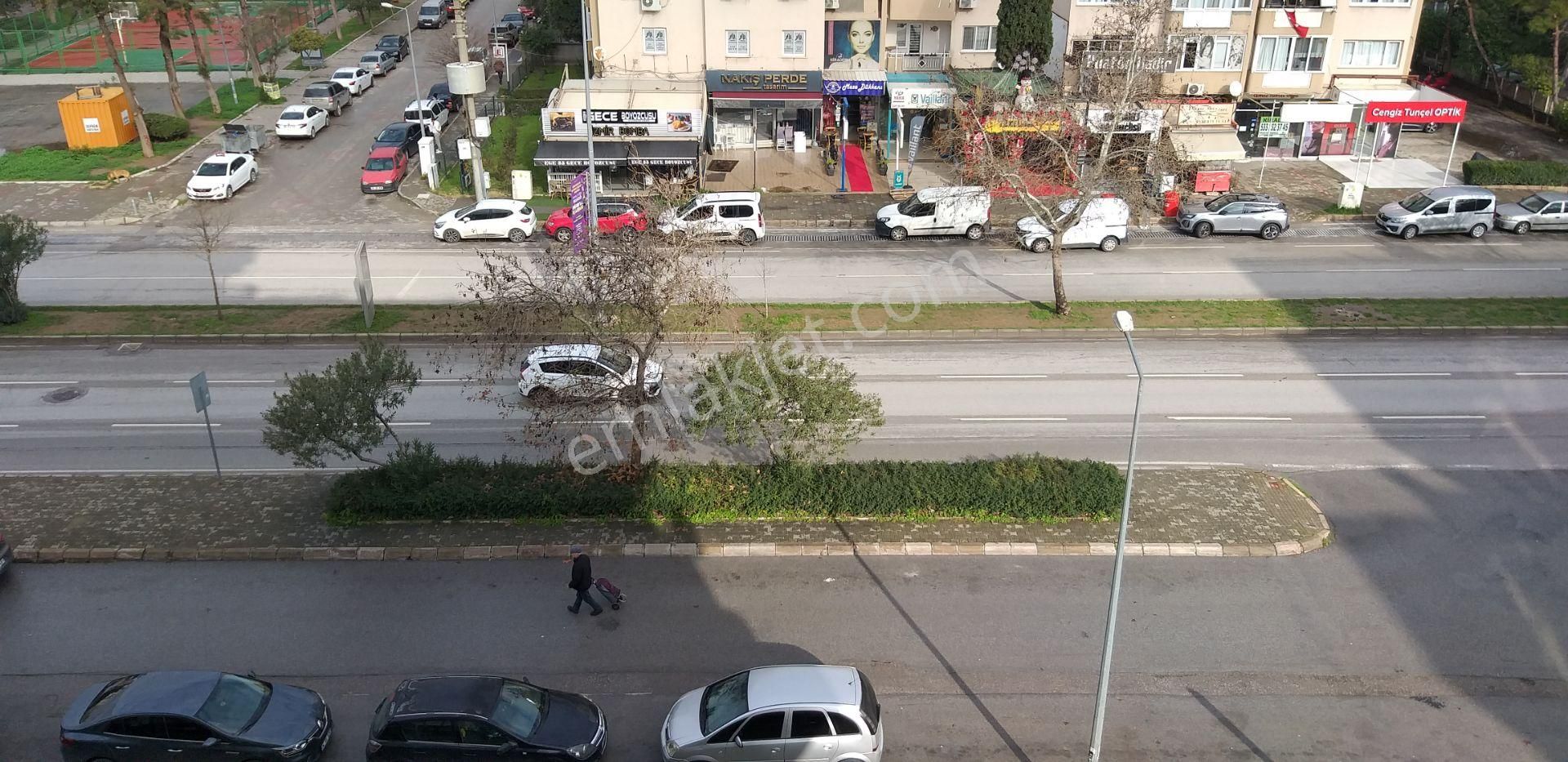 Bayraklı Mansuroğlu Mah. Çamkıran Durağının Karşısında Satılık Komple Kılasik Daire (yatırımlık) - Görsel 20