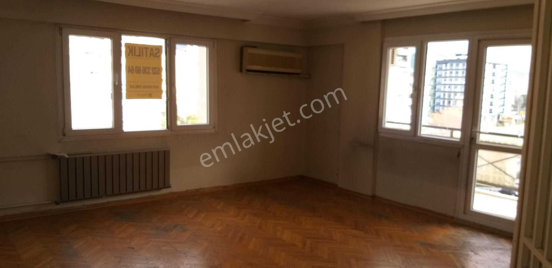 Bayraklı Mansuroğlu Mah. Çamkıran Durağının Karşısında Satılık Komple Kılasik Daire (yatırımlık) - Görsel 5