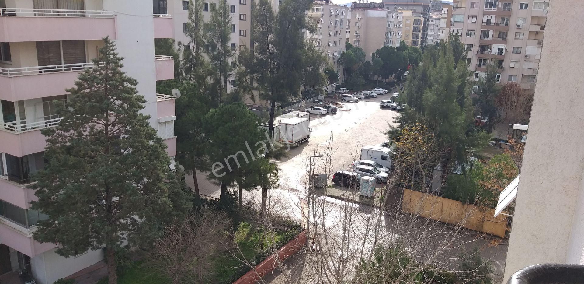 Bayraklı Mansuroğlu Mah. Çamkıran Durağının Karşısında Satılık Komple Kılasik Daire (yatırımlık) - Görsel 26