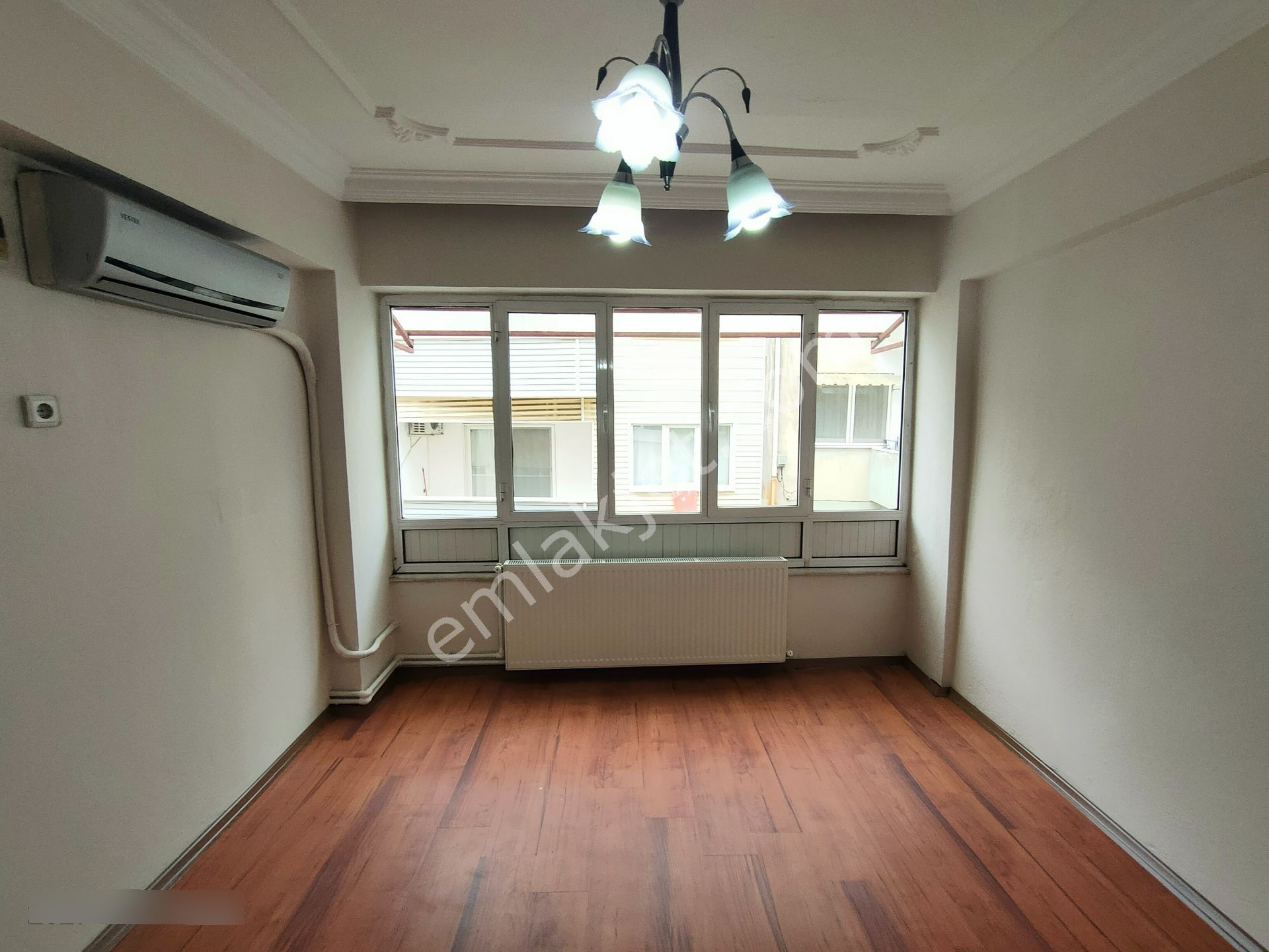 Kurtuluş Mahallesinde Doğalgazlı Ve Klimalı Kiralık Daire - Görsel 8